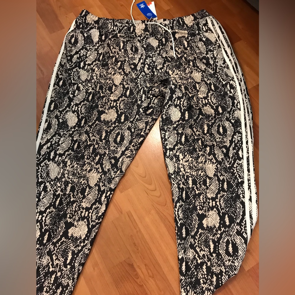 Adidas original python print pants(rare print)
